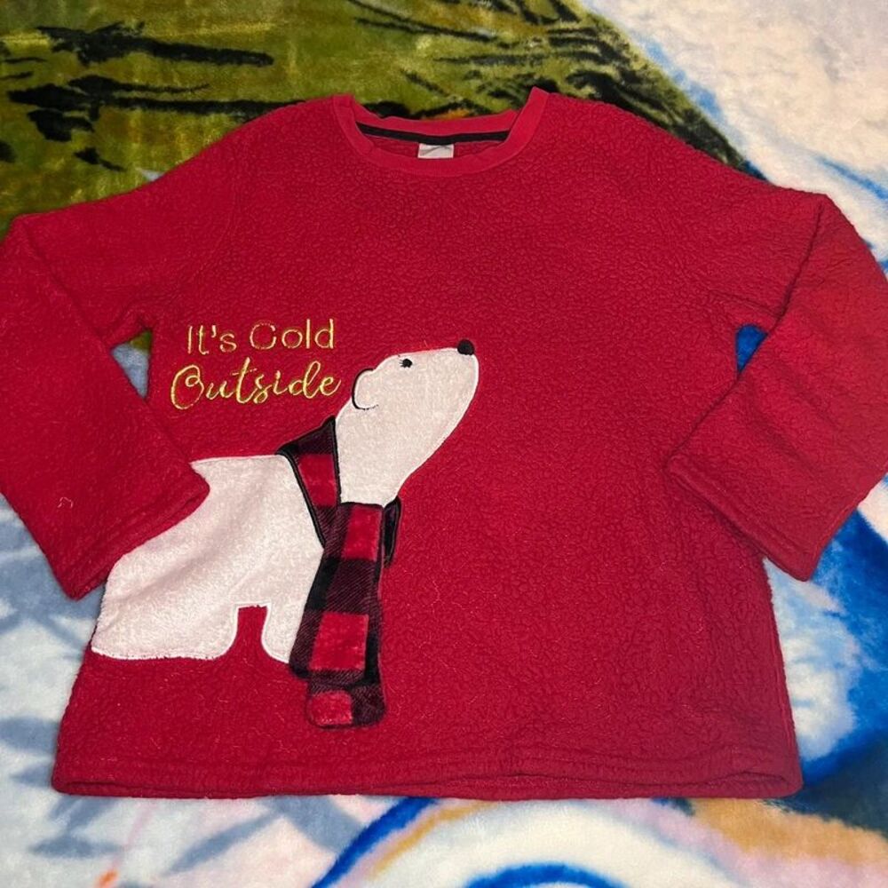Secret Treasures Women’s Red Fluffy Long sleeve Size M  Polar Bear Winter